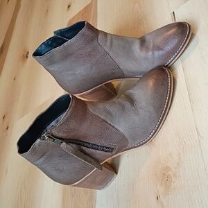 Urban Outfitters Brown Block Heel Ankle Boot